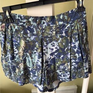 lululemon athletica Navy Floral and Dot Pleated Skort